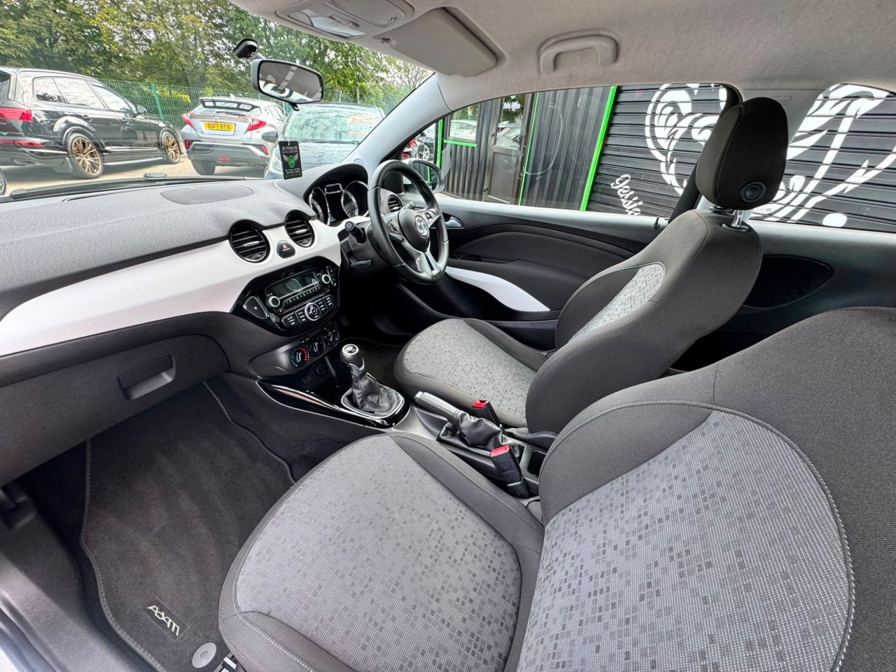 2016 VAUXHALL ADAM 1.2i JAM Hatchback 3dr Petrol Manual Euro 6 (70 ps) - vehicle photo 11 for sale on PureCar
