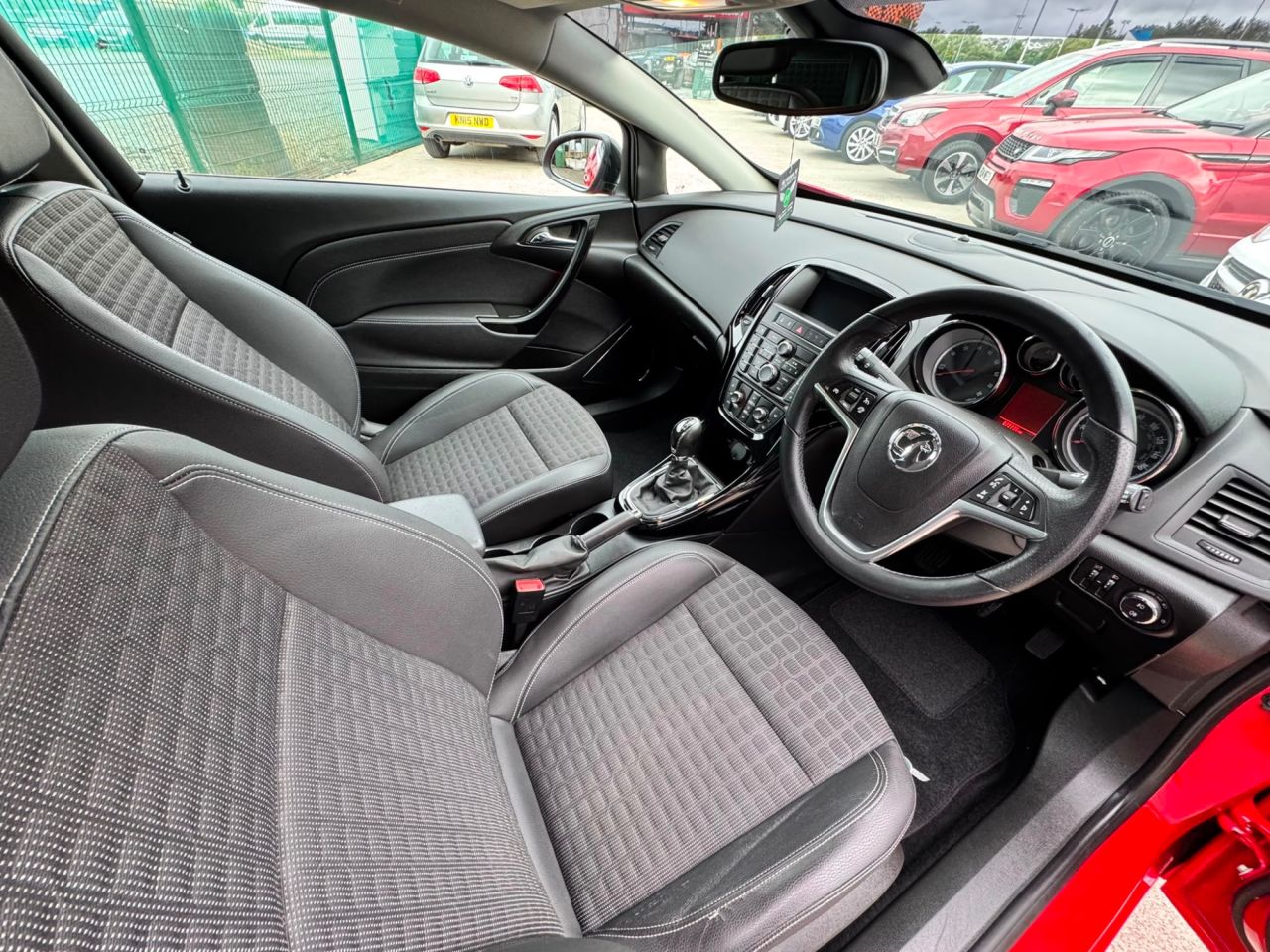 2016 VAUXHALL ASTRA GTC 1.4i Turbo SRi Coupe 3dr Petrol Manual Euro 6 (s/s) (140 ps) - vehicle photo 11 for sale on PureCar