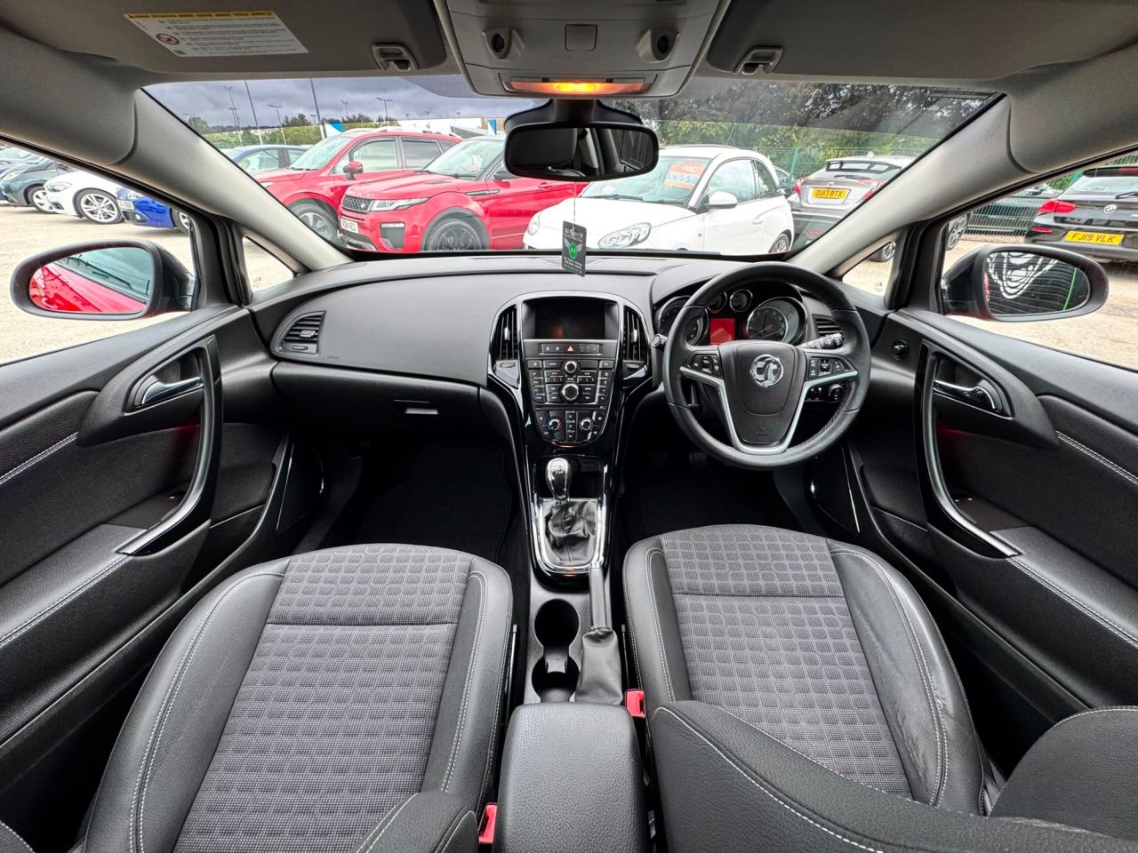 2016 VAUXHALL ASTRA GTC 1.4i Turbo SRi Coupe 3dr Petrol Manual Euro 6 (s/s) (140 ps) - vehicle photo 12 for sale on PureCar