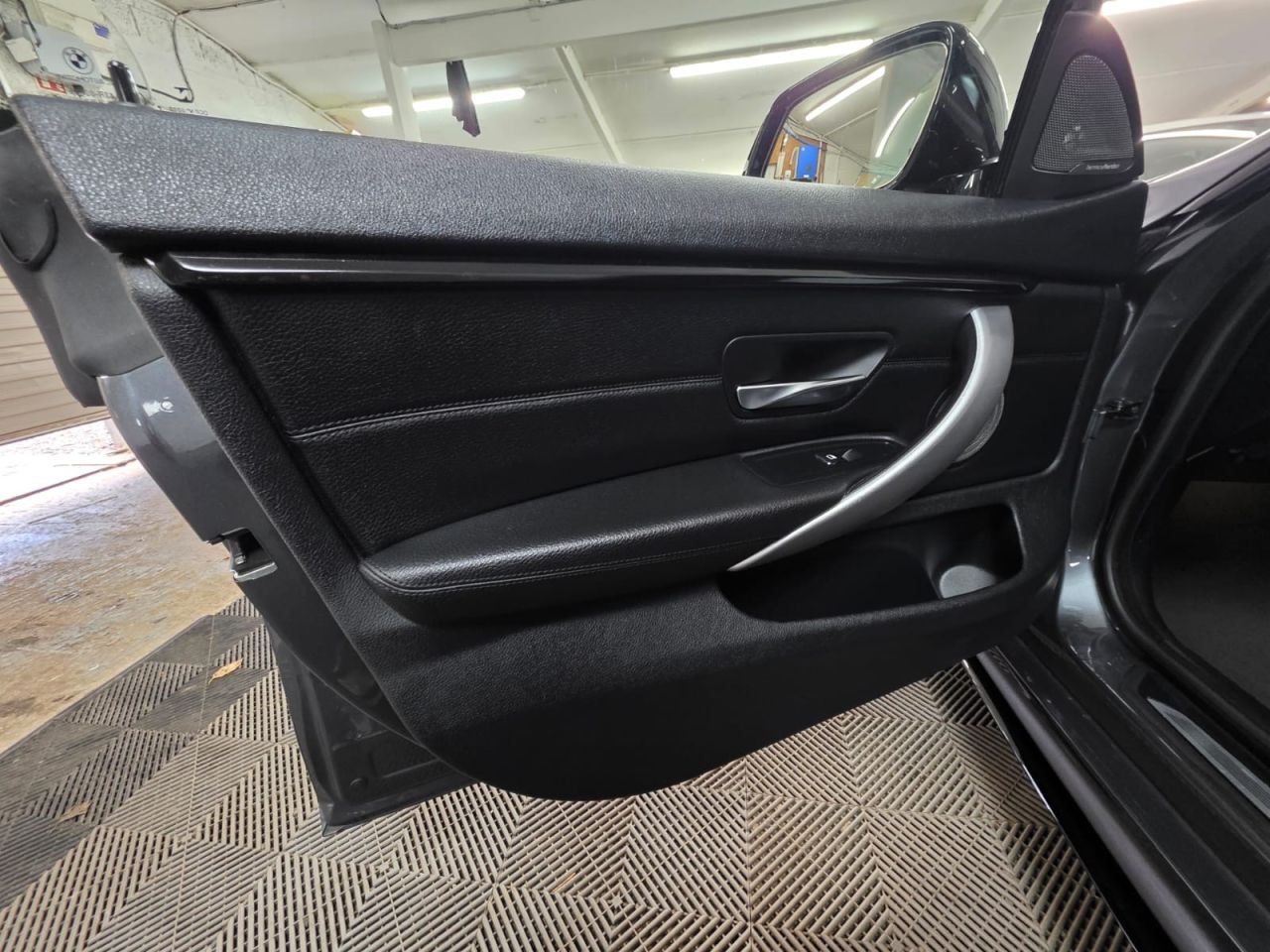 2019 BMW 4 SERIES GRAN COUPE 2.0 420d M Sport Hatchback 5dr Diesel Auto Euro 6 (s/s) (190 ps) Bluetooth - vehicle photo 17 for sale on PureCar