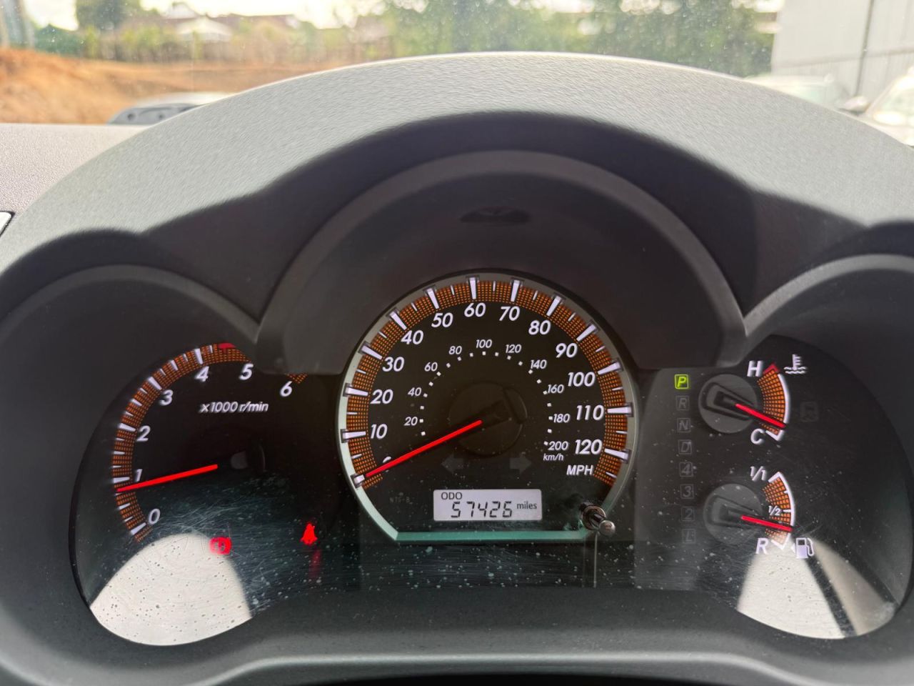 2015 TOYOTA HILUX 3.0 D-4D Invincible Pickup Double Cab 4dr Diesel Auto 4WD Euro 5 (171 ps) - vehicle photo 20 for sale on PureCar