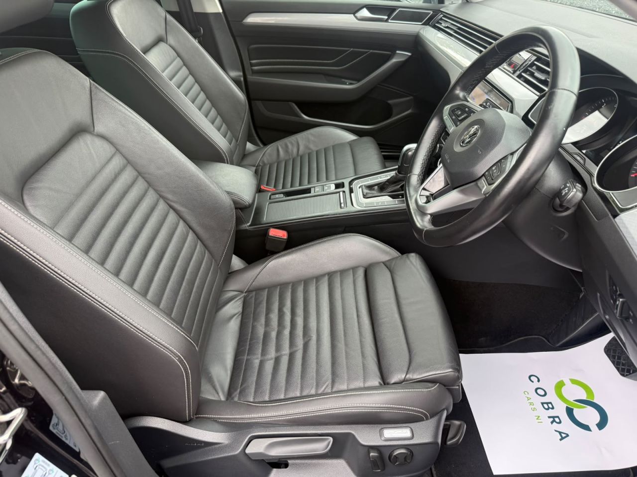 2020 VOLKSWAGEN PASSAT 1.6 TDI SEL Saloon 4dr Diesel DSG Euro 6 (s/s) (120 ps) - vehicle photo 10 for sale on PureCar