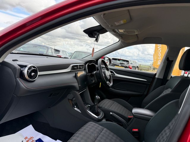 2022 MG MG ZS — image 4