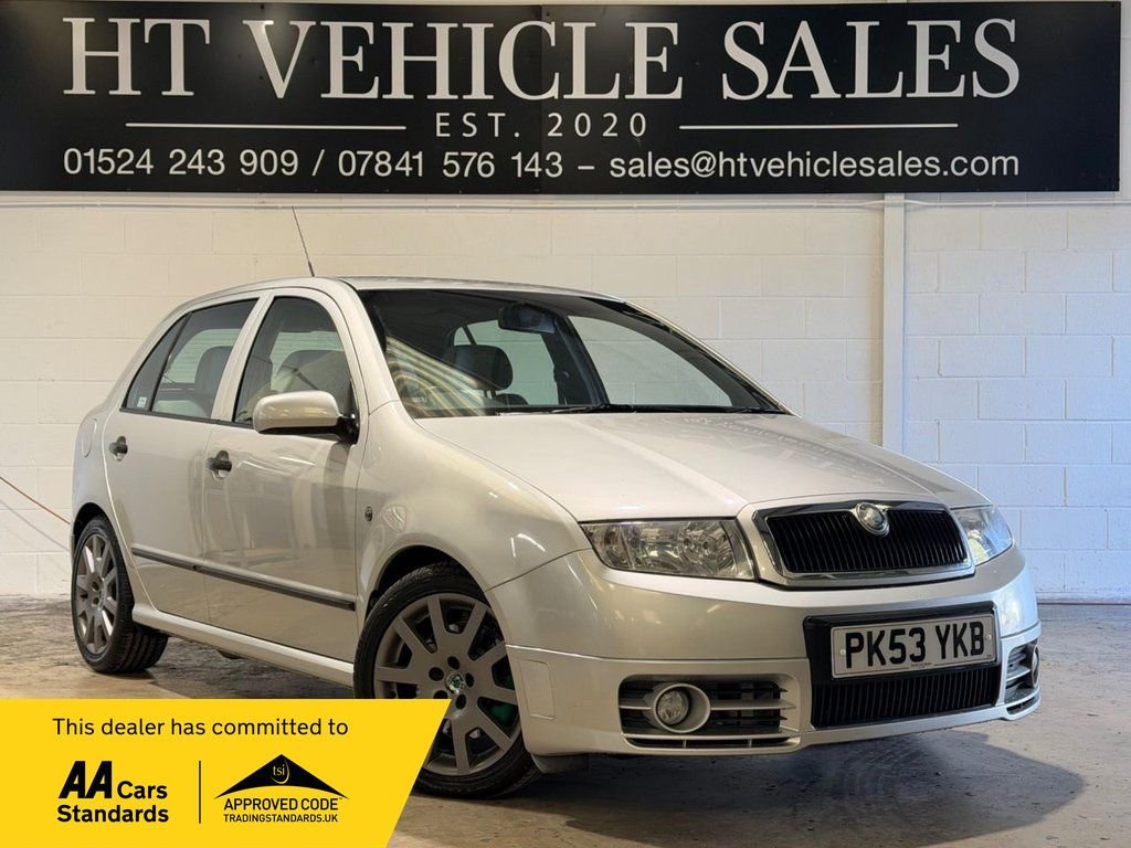 Silver 2003 Skoda Fabia Hatchback Front-wheel drive Manual