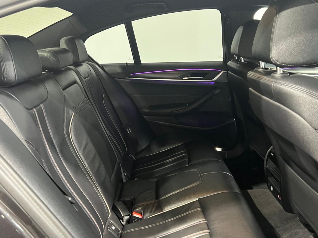 2022 BMW 5 SERIES 3.0 530d MHT M Sport Saloon 4dr Diesel Hybrid Steptronic xDrive Euro 6 (s/s - vehicle photo 7 for sale on PureCar
