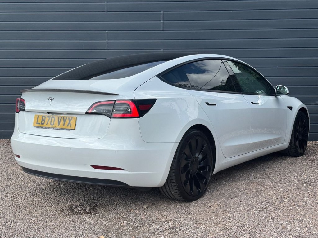 2020 Tesla Model 3 — image 3