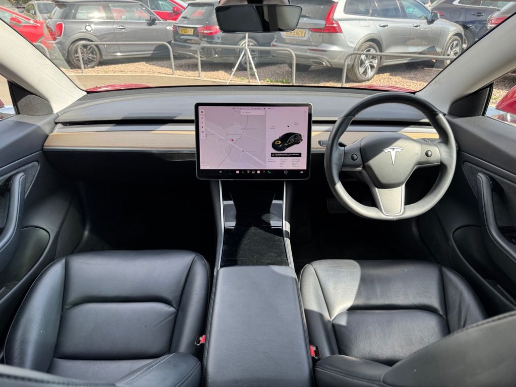 2019 Tesla Model 3 — image 4