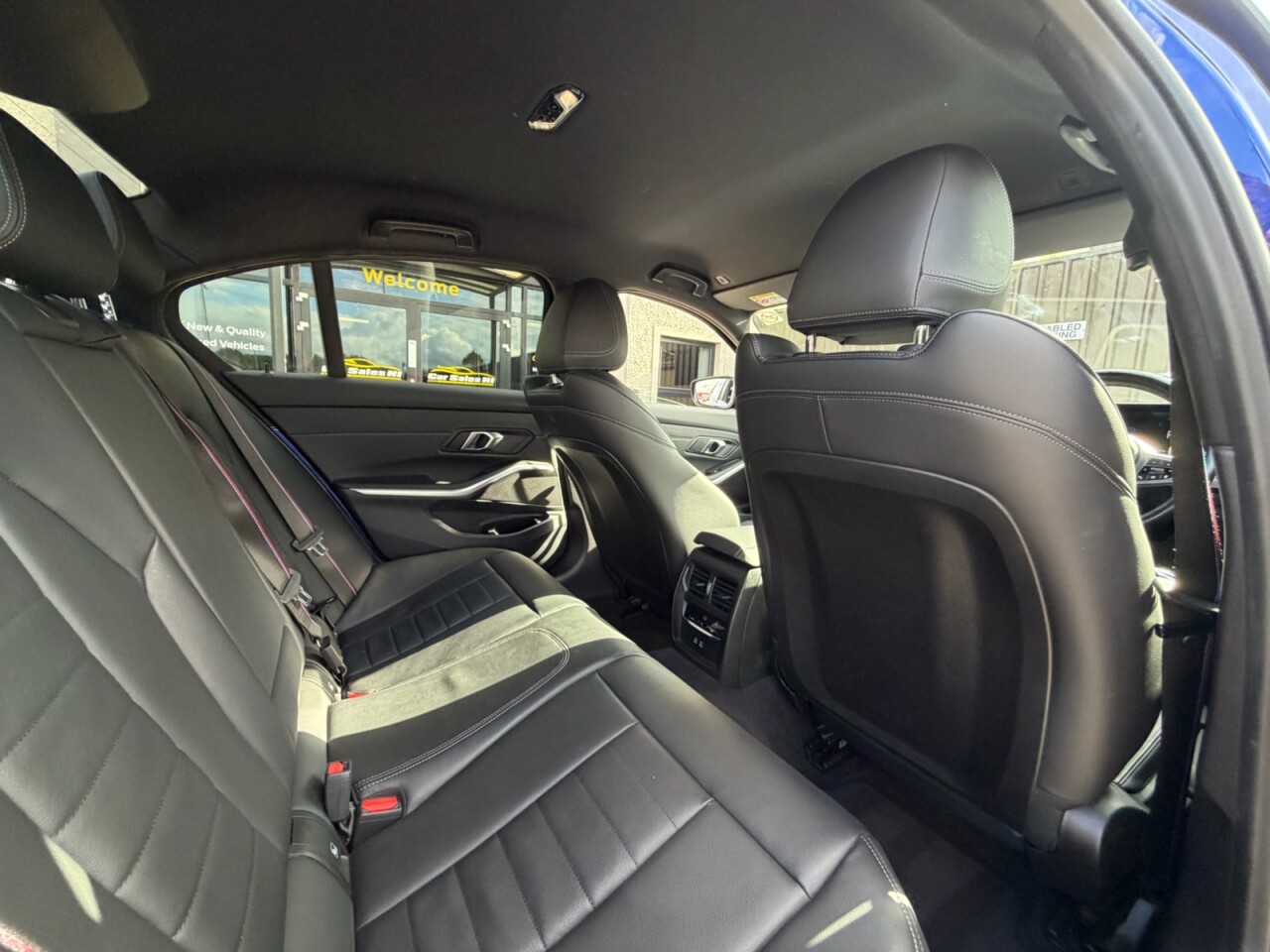 2024 BMW 3 SERIES 2.0 320i M Sport Saloon 4dr Petrol Auto Euro 6 (s/s) (184 ps) - vehicle photo 10 for sale on PureCar