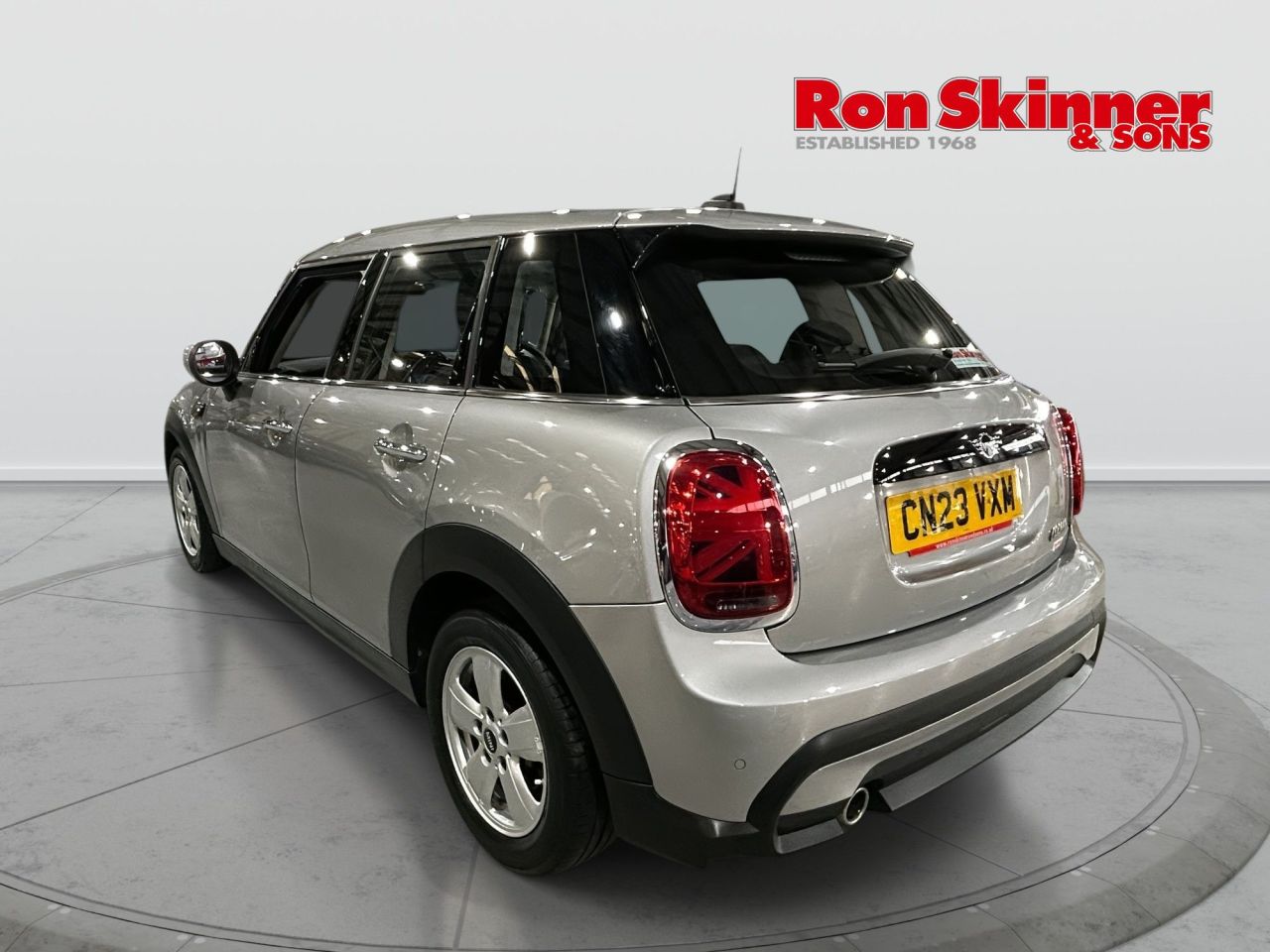 2023 23 MINI HATCH
