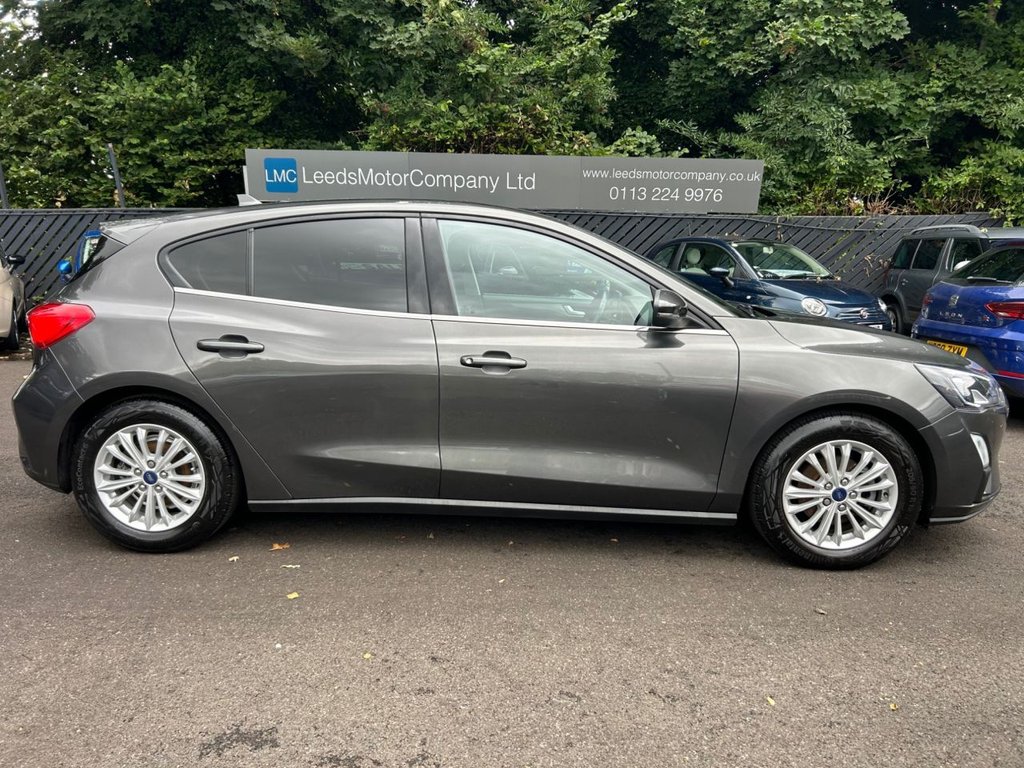 2020 Ford Focus — image 2