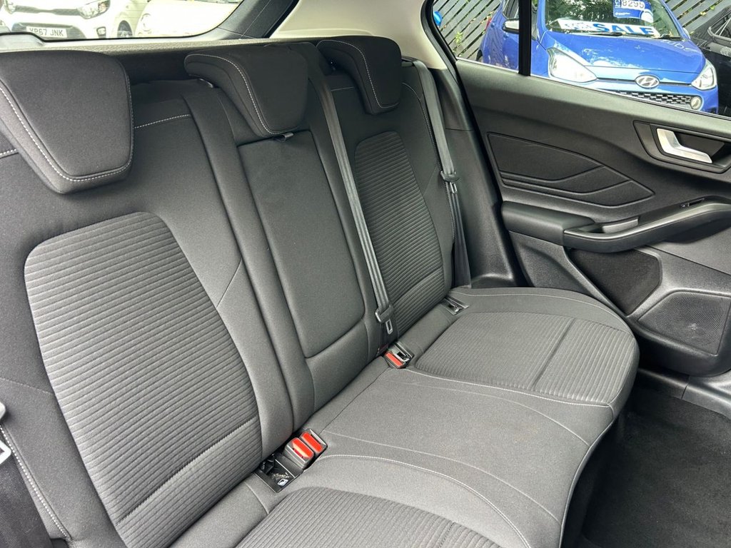 2020 Ford Focus — image 25