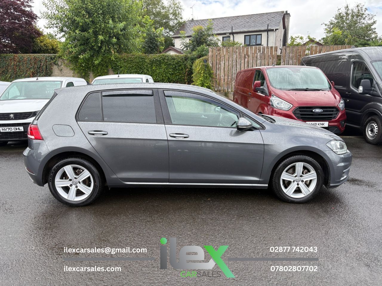 2017 VOLKSWAGEN GOLF 1.6 TDI BlueMotion Tech SE Nav Hatchback 5dr Diesel Manual Euro 6 (s/s) (11 - vehicle photo 4 for sale on PureCar