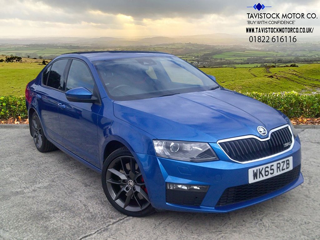 Blue 2015 Skoda Octavia Estate Front-wheel drive Manual