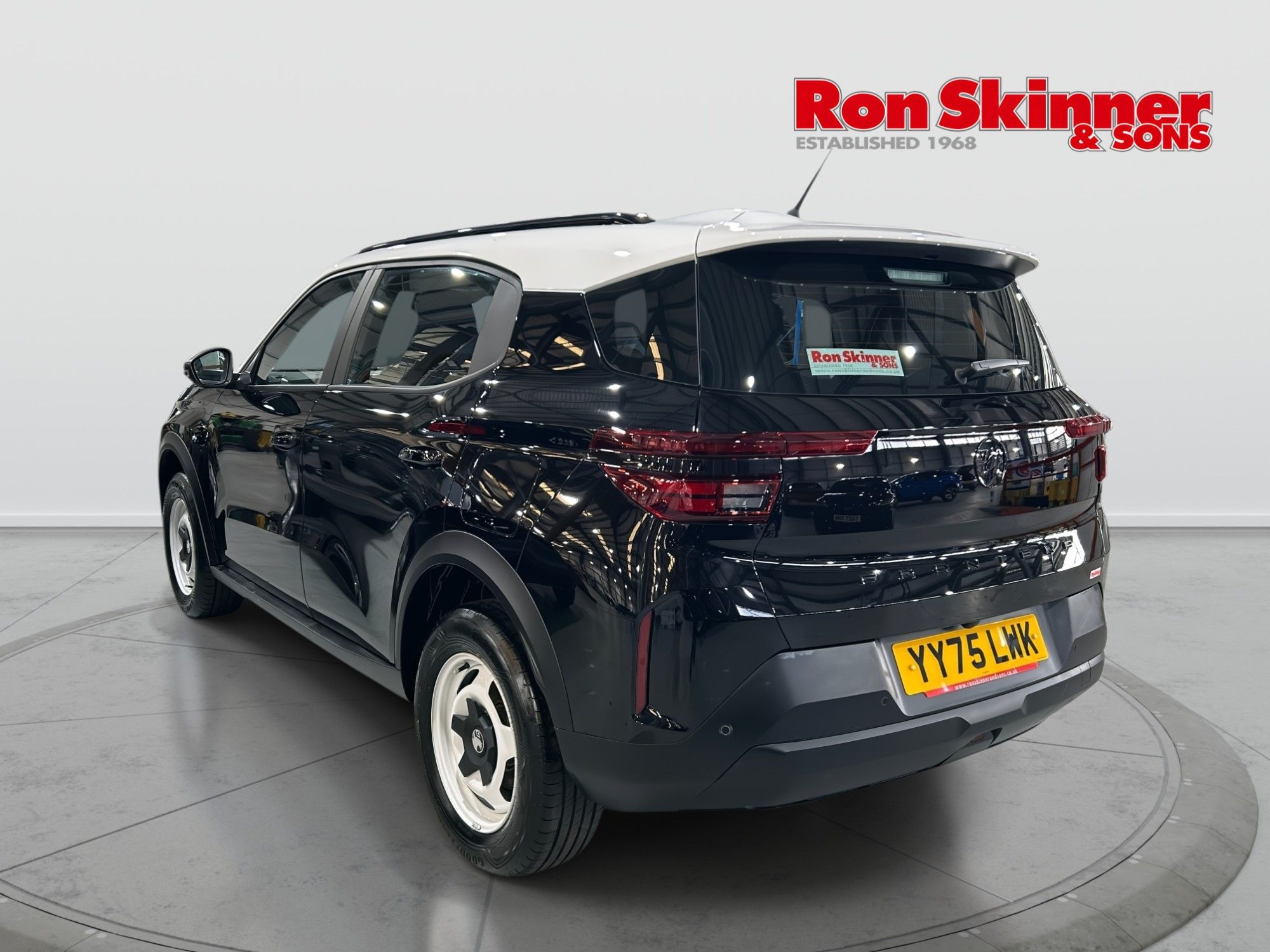 2025 Vauxhall Frontera Electric — image 3