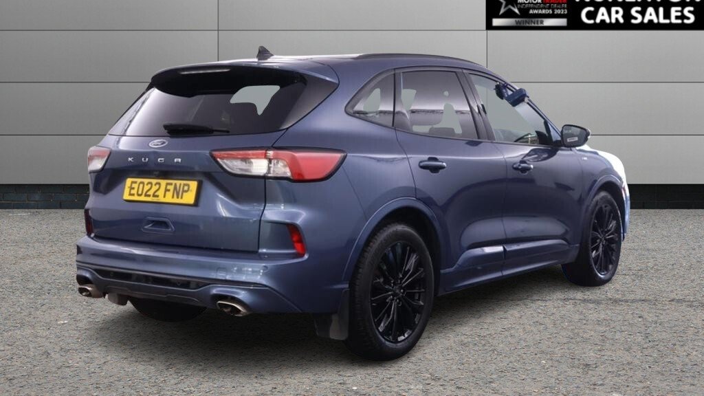 2022 Ford Kuga — image 2