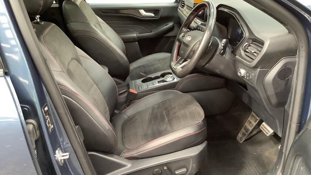 2022 Ford Kuga — image 6
