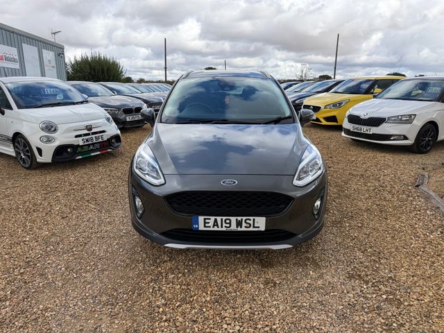 2019 Ford Fiesta — image 2