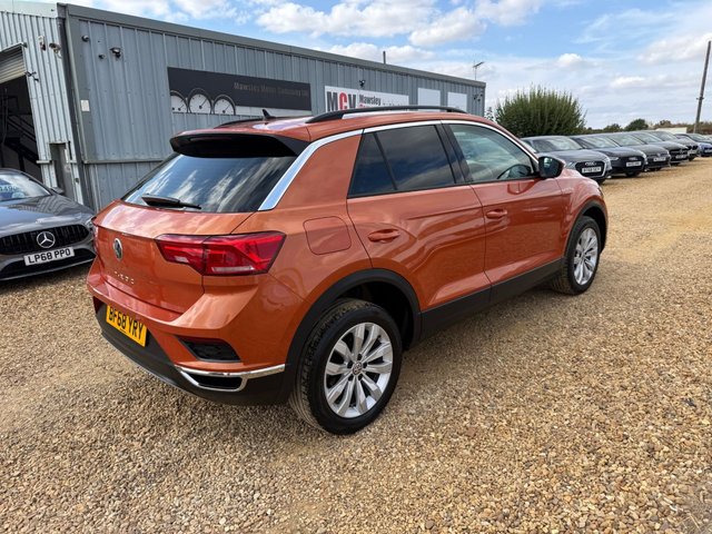 2018 Volkswagen T-Roc — image 3