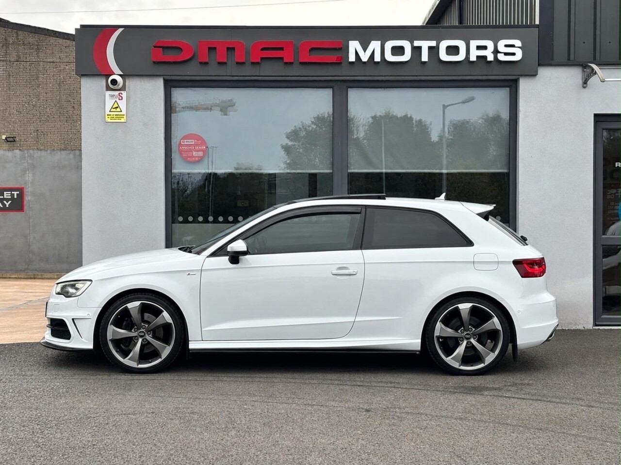 2015 AUDI A3 2.0 TDI S line Hatchback 3dr Diesel S Tronic quattro Euro 6 (s/s) (184 ps) - vehicle photo 5 for sale on PureCar