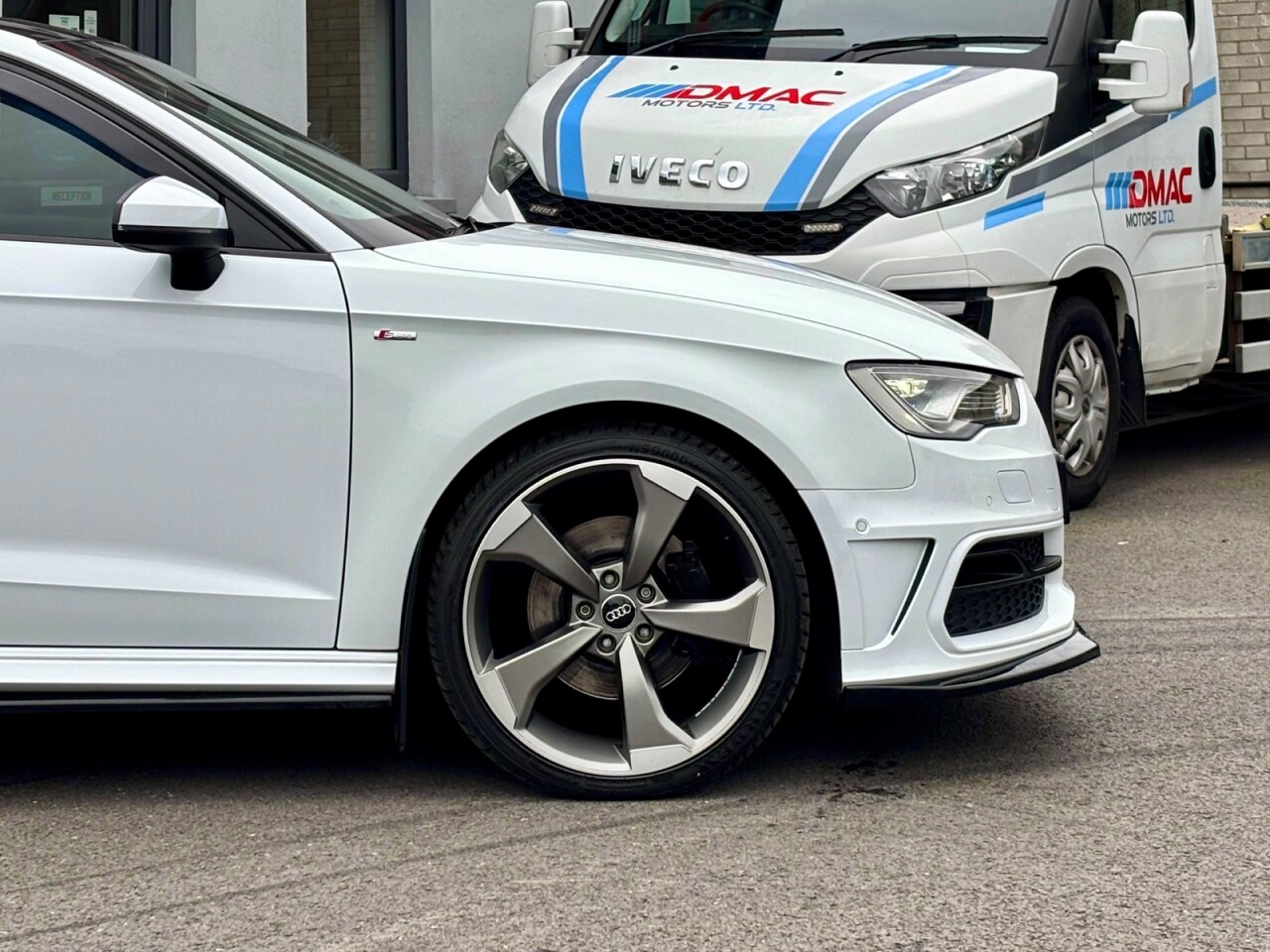 2015 AUDI A3 2.0 TDI S line Hatchback 3dr Diesel S Tronic quattro Euro 6 (s/s) (184 ps) - vehicle photo 17 for sale on PureCar