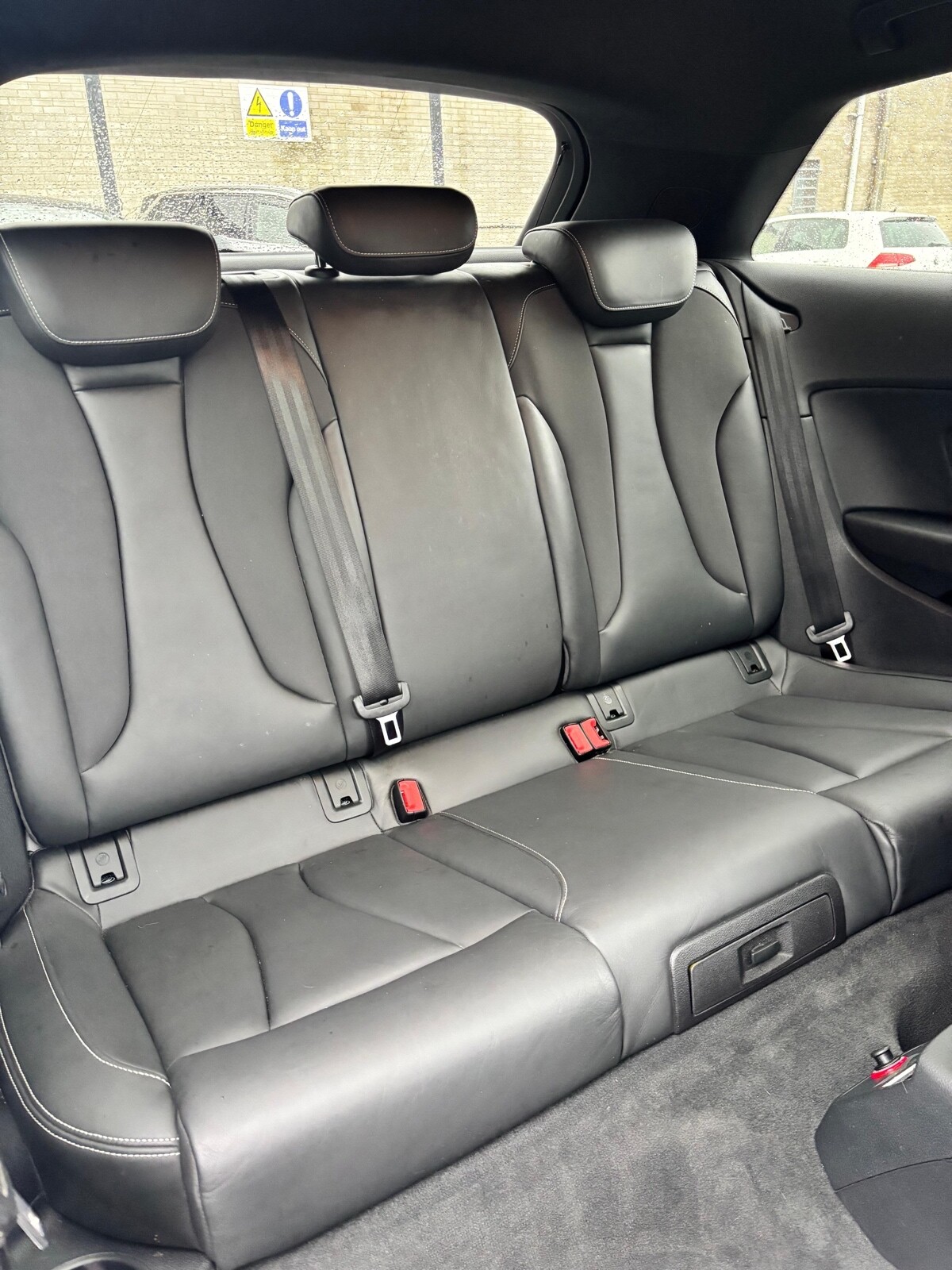 2015 AUDI A3 2.0 TDI S line Hatchback 3dr Diesel S Tronic quattro Euro 6 (s/s) (184 ps) - vehicle photo 28 for sale on PureCar
