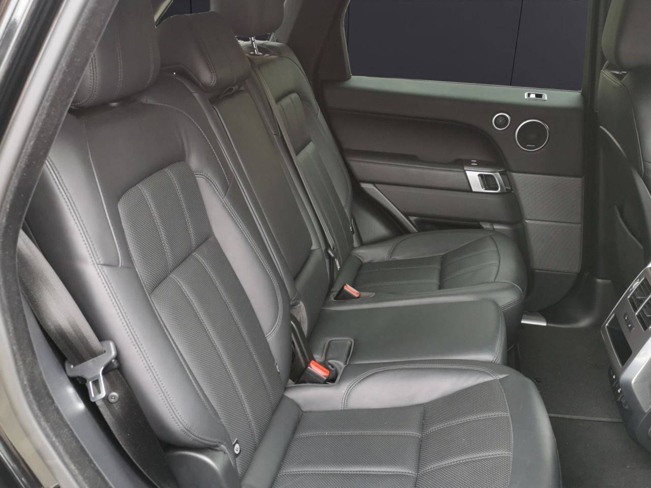 2021 LAND ROVER RANGE ROVER SPORT 3.0 D300 MHEV HSE SUV 5dr Diesel Auto 4WD Euro 6 (s/s) (300 ps) Part Exchan - vehicle photo 13 for sale on PureCar