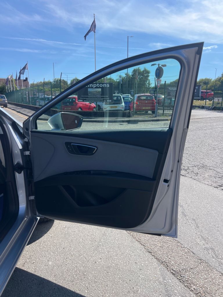 2021 21 SEAT LEON