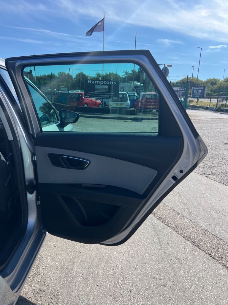 2021 21 SEAT LEON