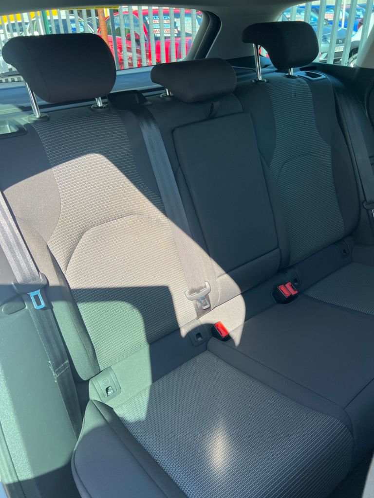 2021 21 SEAT LEON