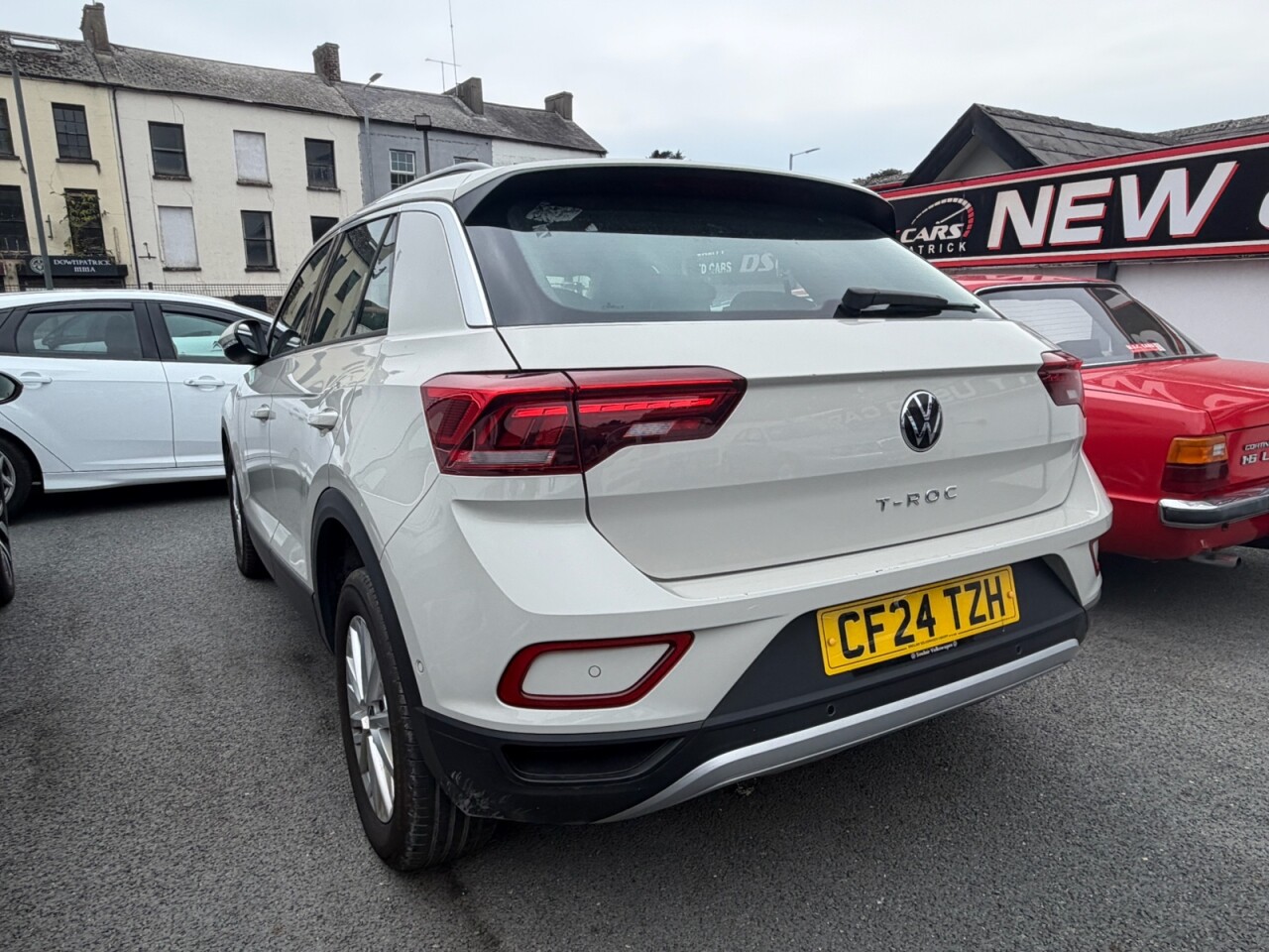 2024 VOLKSWAGEN T-ROC 1.0 TSI Life SUV 5dr Petrol Manual Euro 6 (s/s) (115 ps) - vehicle photo 2 for sale on PureCar