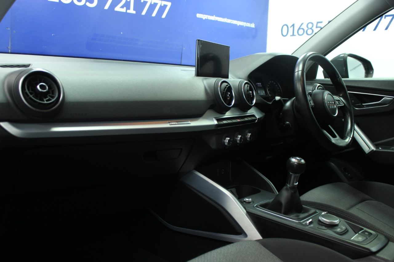 2019 19 AUDI Q2