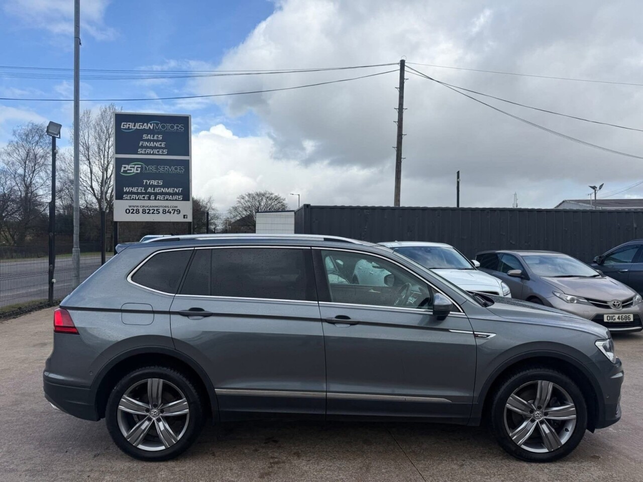 2019 VOLKSWAGEN TIGUAN ALLSPACE 2.0 TDI Match SUV 5dr Diesel DSG 4Motion Euro 6 (s/s) (190 ps) - vehicle photo 4 for sale on PureCar