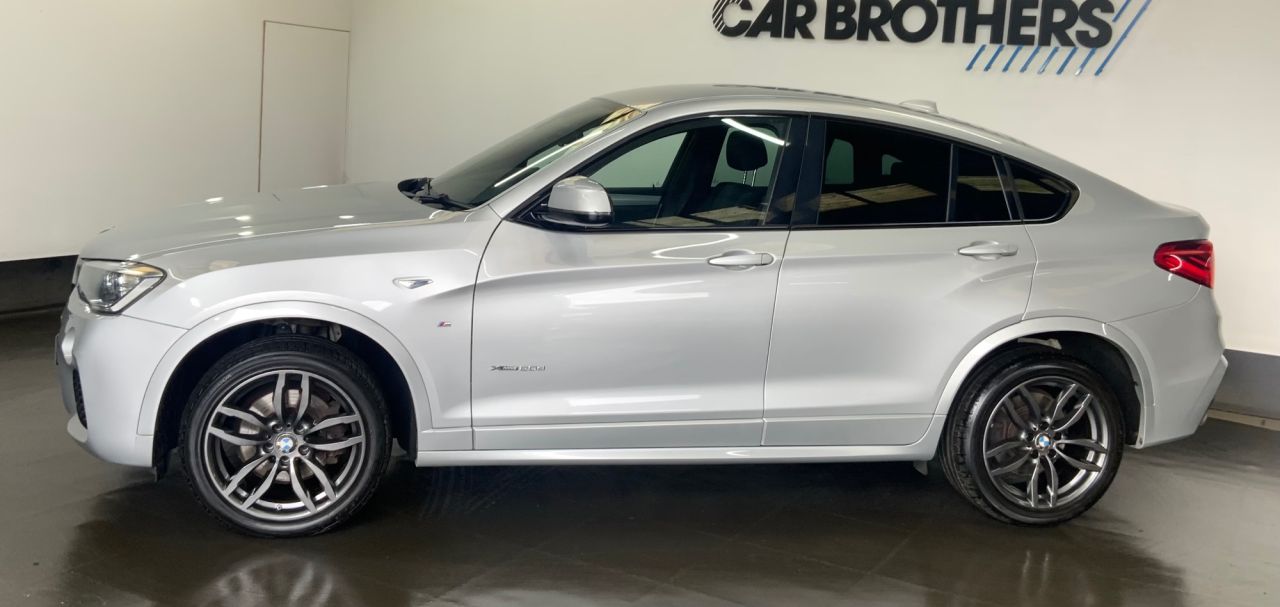 2017 BMW X4 JUST THROUGH OUR WORKSHOP PARTIAL SERVICE HISTORY 2 KEYS FOUR WHEEL DRIVE PARKING SENSORS REVERSE CAMERA HEATED SEATS POWER TAILGATE MOT'D TO JUNE 2027 - vehicle photo 7 for sale on PureCar