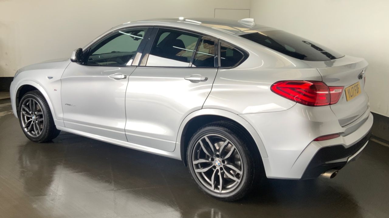 2017 BMW X4 JUST THROUGH OUR WORKSHOP PARTIAL SERVICE HISTORY 2 KEYS FOUR WHEEL DRIVE PARKING SENSORS REVERSE CAMERA HEATED SEATS POWER TAILGATE MOT'D TO JUNE 2027 - vehicle photo 9 for sale on PureCar