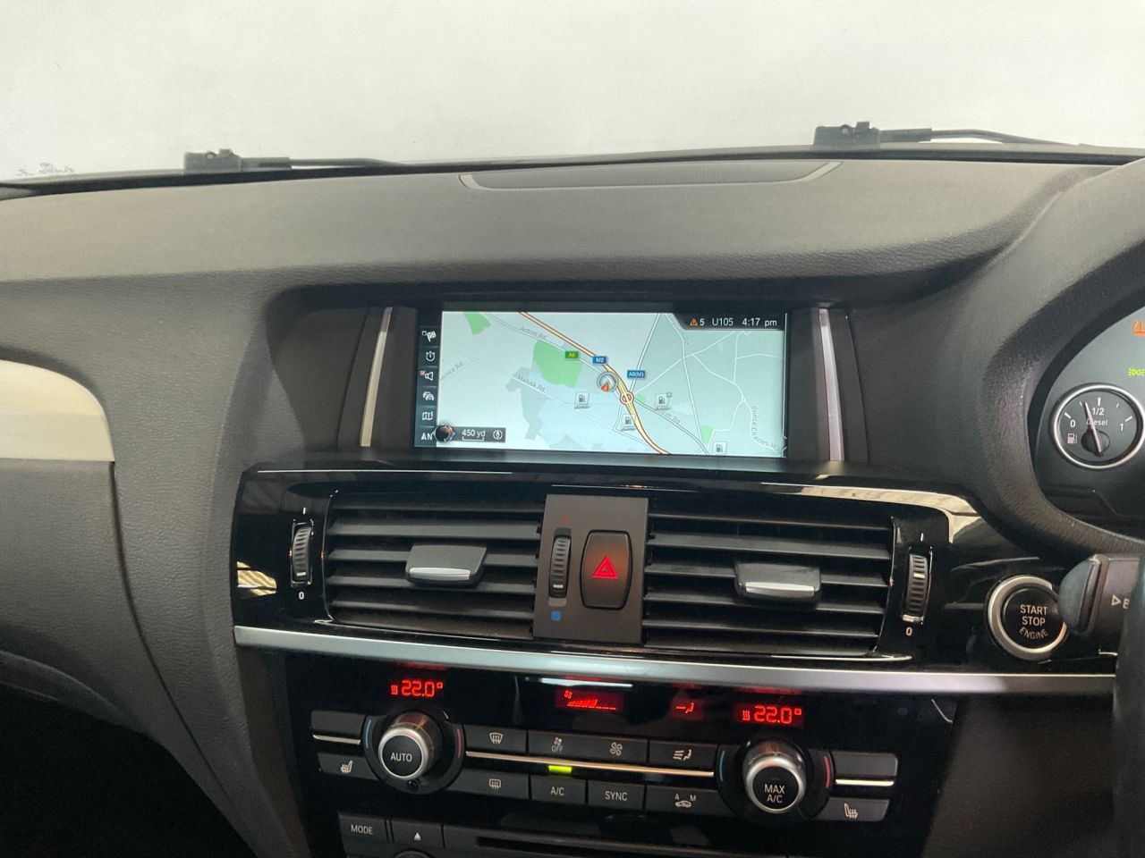 2017 BMW X4 JUST THROUGH OUR WORKSHOP PARTIAL SERVICE HISTORY 2 KEYS FOUR WHEEL DRIVE PARKING SENSORS REVERSE CAMERA HEATED SEATS POWER TAILGATE MOT'D TO JUNE 2027 - vehicle photo 20 for sale on PureCar