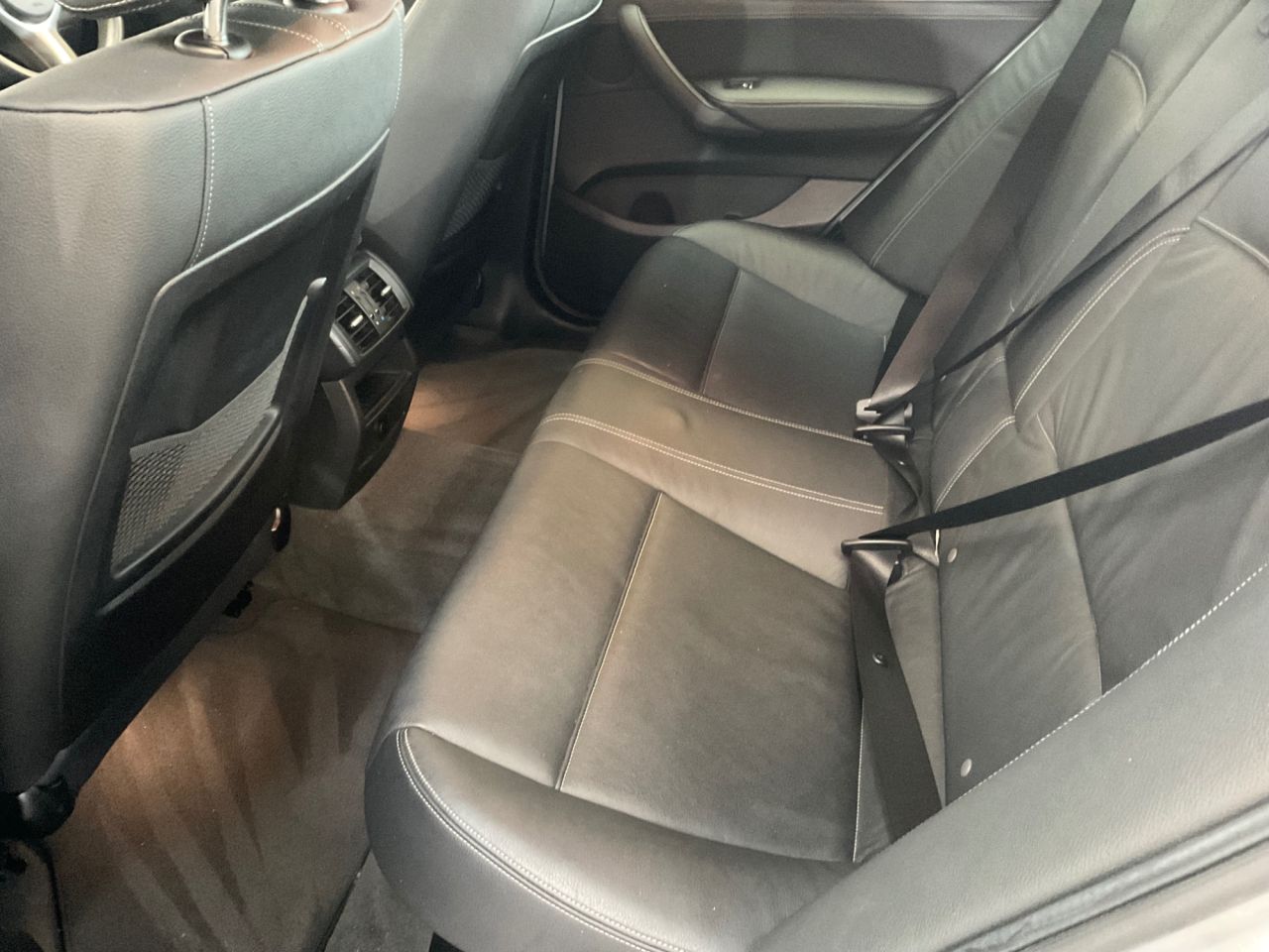 2017 BMW X4 JUST THROUGH OUR WORKSHOP PARTIAL SERVICE HISTORY 2 KEYS FOUR WHEEL DRIVE PARKING SENSORS REVERSE CAMERA HEATED SEATS POWER TAILGATE MOT'D TO JUNE 2027 - vehicle photo 24 for sale on PureCar