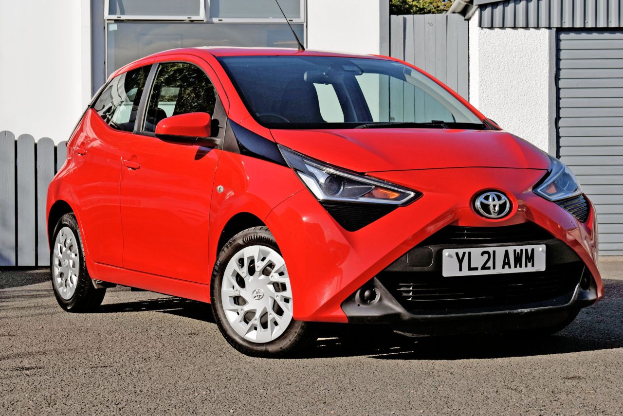 TOYOTA AYGO 2021