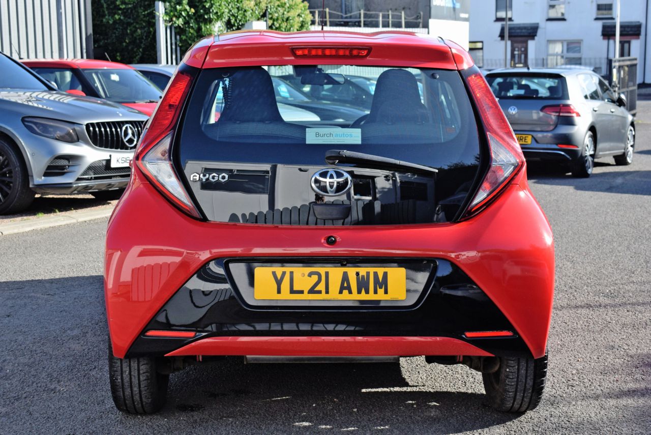 2021 TOYOTA AYGO 1.0 VVT-i x-play Hatchback 5dr Petrol Manual Euro 6 (s/s) (71 ps) Apple Car - vehicle photo 7 for sale on PureCar