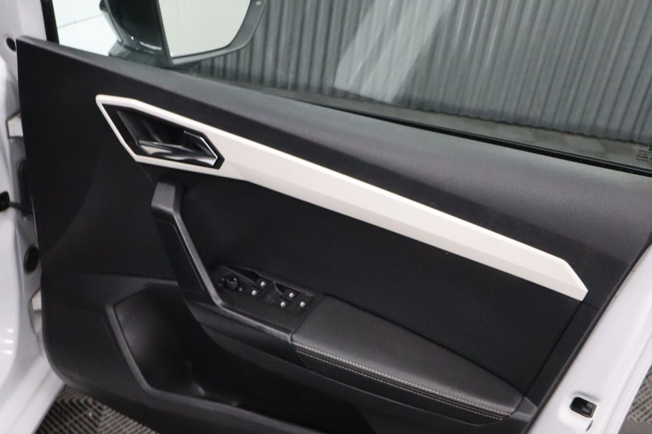 2021 SEAT IBIZA 1.0 TSI XCELLENCE Hatchback 5dr Petrol Manual Euro 6 (s/s) (110 ps) FULL YE - vehicle photo 25 for sale on PureCar