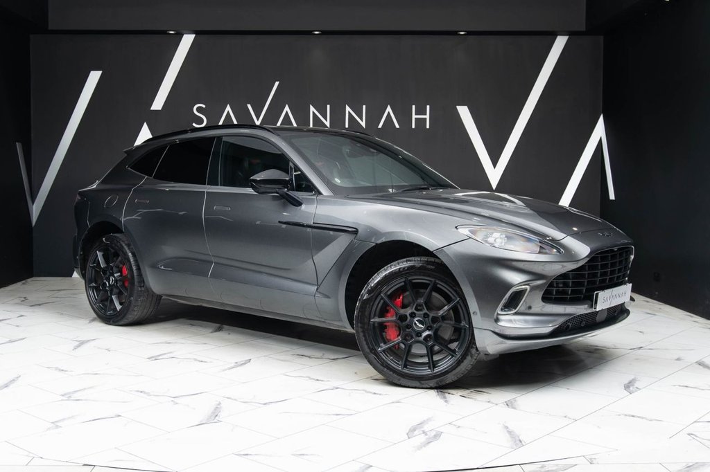 Aston Martin Dbx