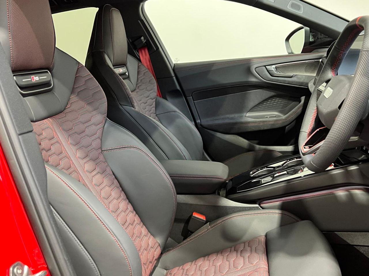 2026 AUDI RS 5 2.9l 5dr Auto 630 BHP Neodyme Alloys, Launch Edition - vehicle photo 9 for sale on PureCar