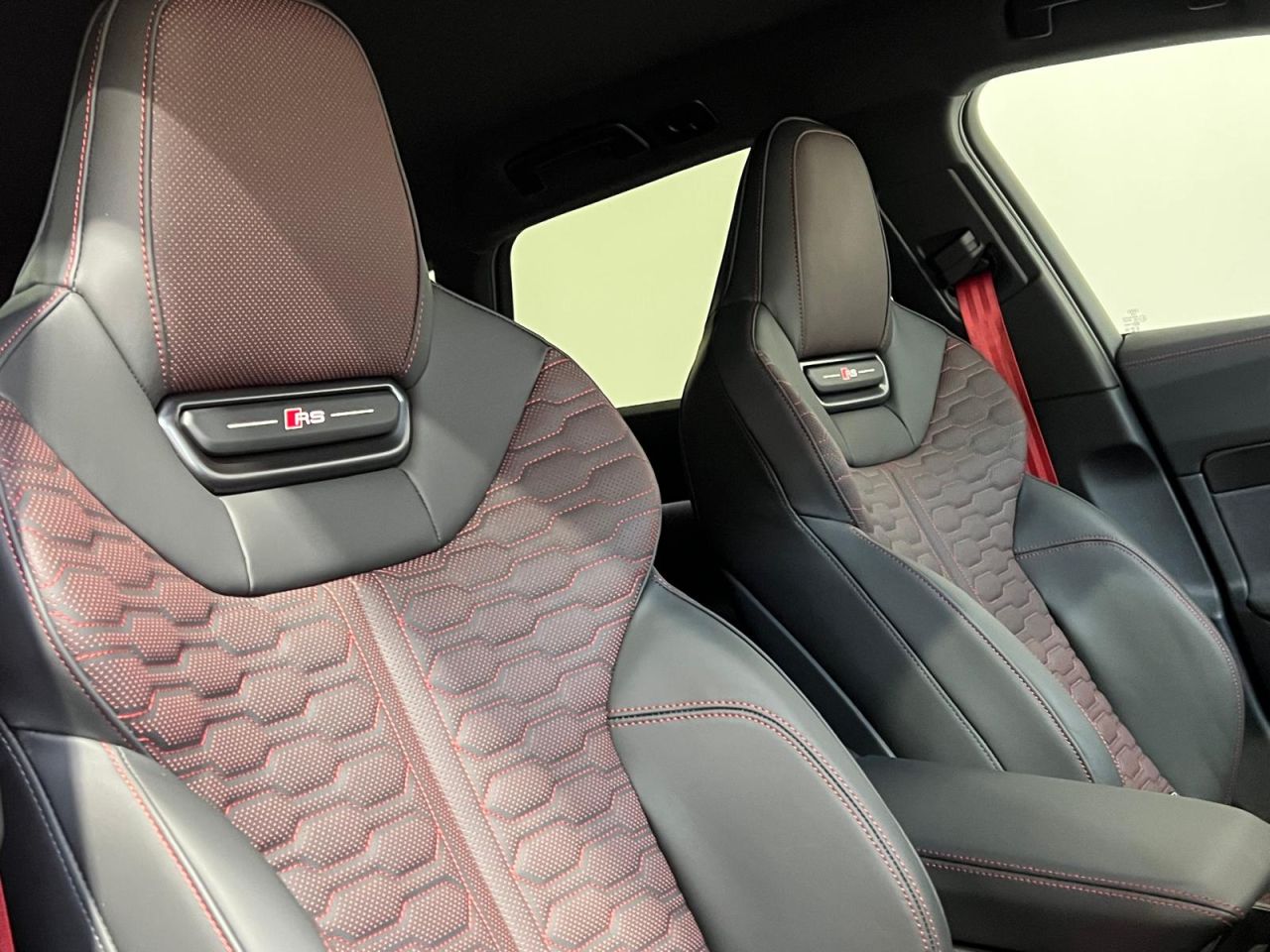 2026 AUDI RS 5 2.9l 5dr Auto 630 BHP Neodyme Alloys, Launch Edition - vehicle photo 11 for sale on PureCar