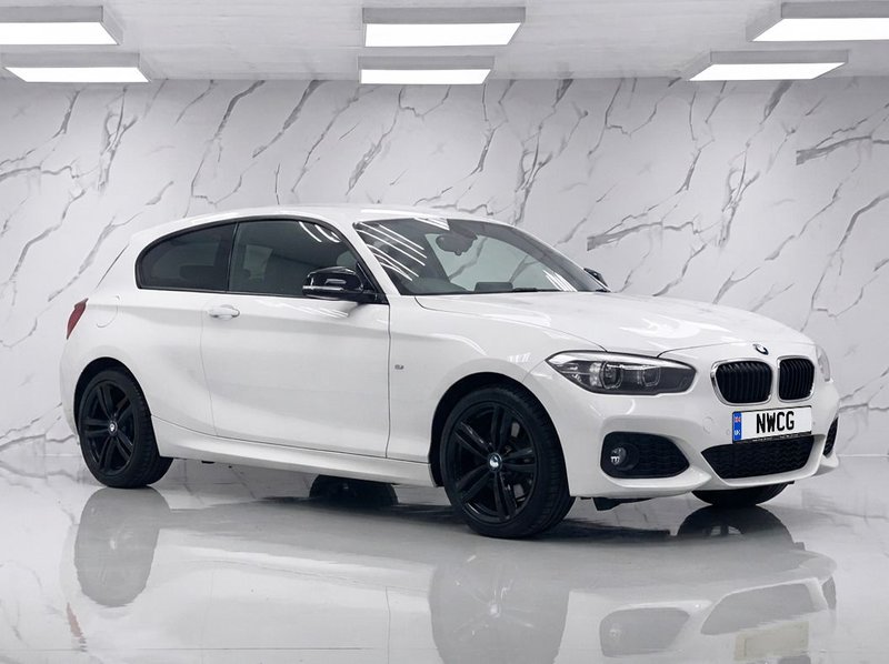 2013 BMW 1 Series in white — photo 2 of 12