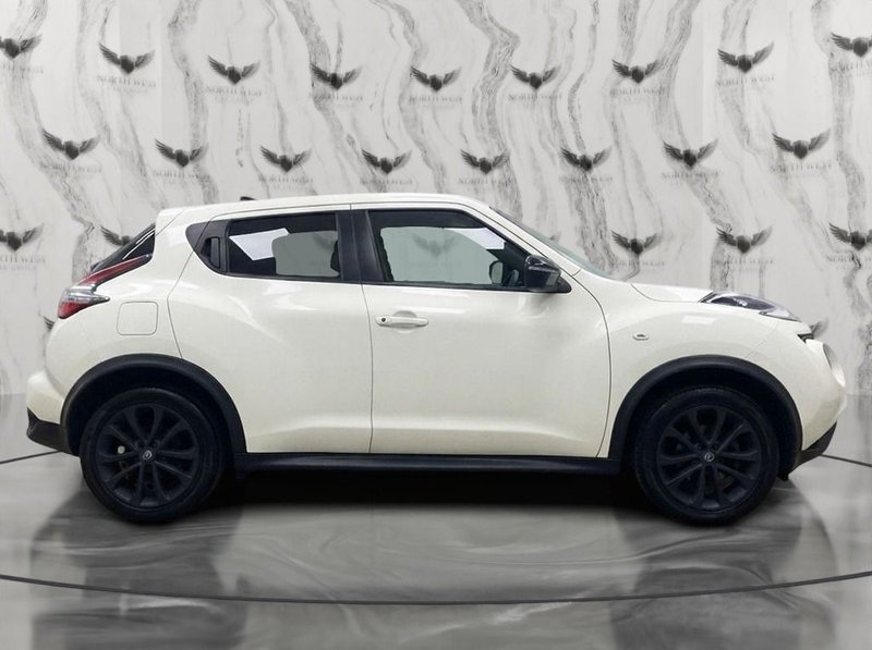 2017 Nissan Juke in white — photo 8 of 14