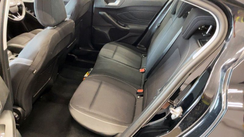 2019 Ford Focus in black — photo 12 of 13