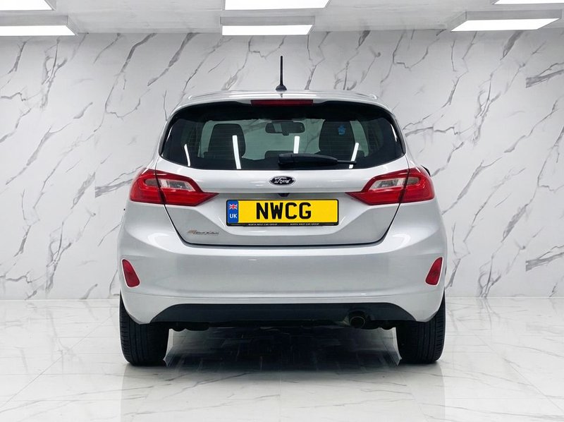 2018 Ford Fiesta in silver — photo 3 of 12
