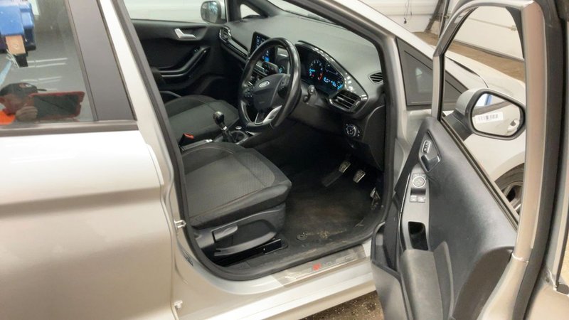 2018 Ford Fiesta in silver — photo 9 of 12