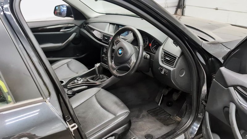 2013 BMW X1 in black — photo 7 of 11