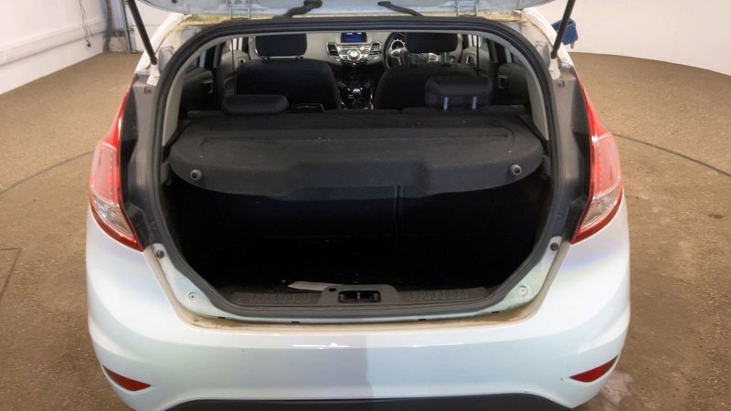 2013 Ford Fiesta in white — photo 12 of 12