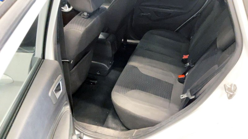 2013 Ford Fiesta in white — photo 11 of 12